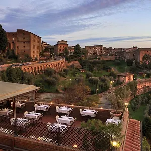 4* Hotell Athena