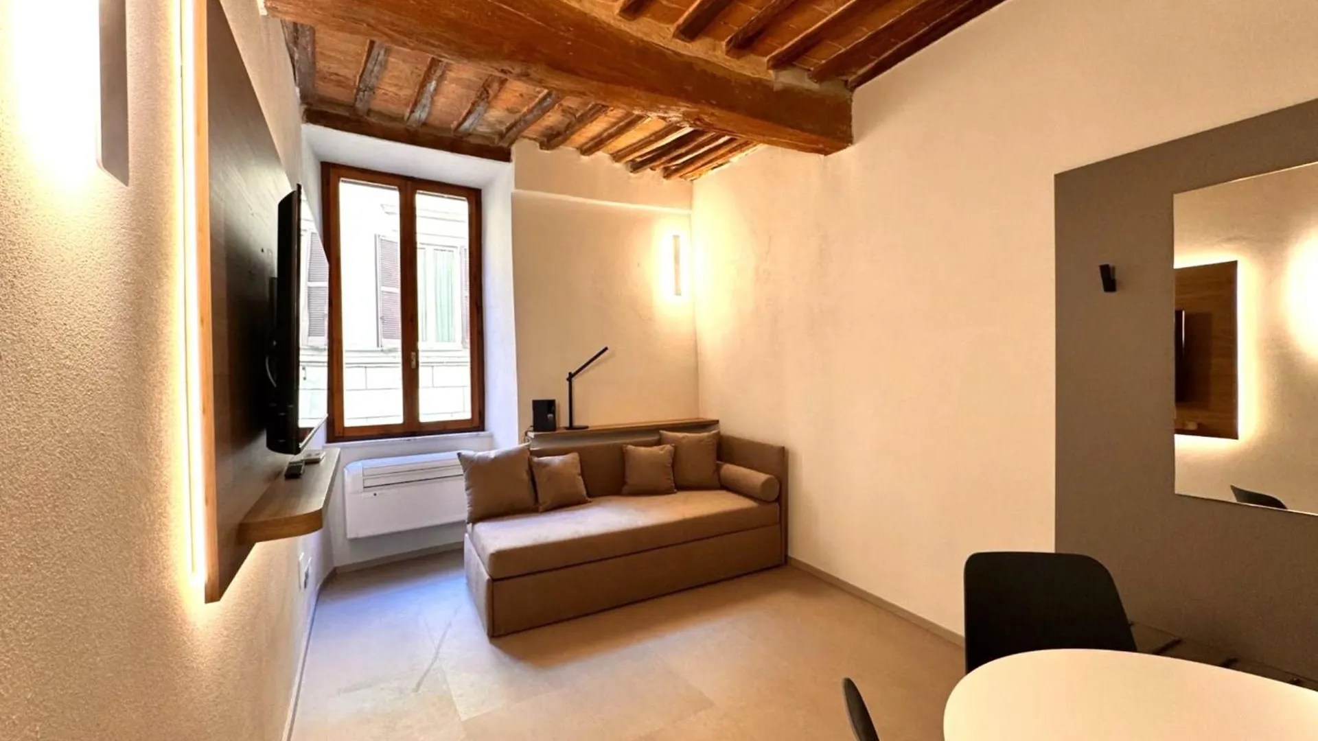 Modern Pendola Near The Duomo Apartment Siena
